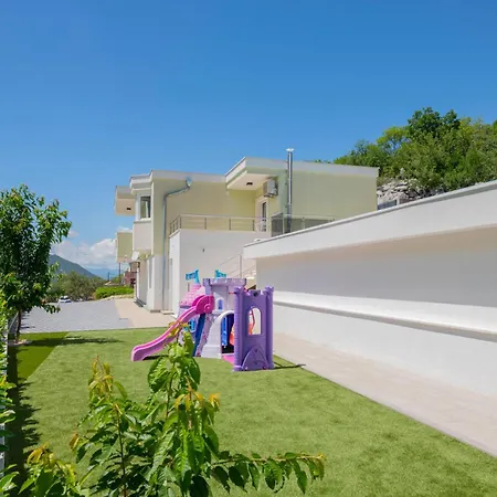 3 Bedroom Awesome In