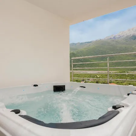 3 Bedroom Awesome In *