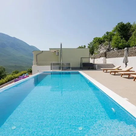 Holiday home 3 Bedroom Awesome In