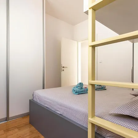 3 Bedroom Awesome In Zagvozd