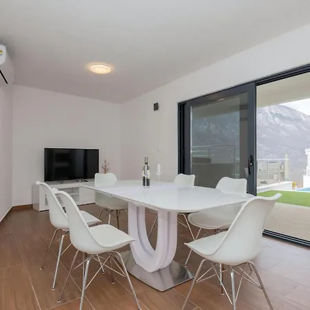 Holiday home 3 Bedroom Awesome In