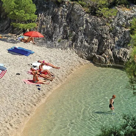 3 Bedroom Awesome In Holiday home